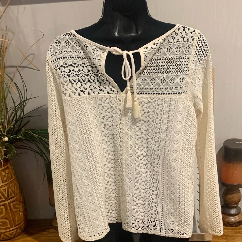 Hollister Cream Lace Blouse